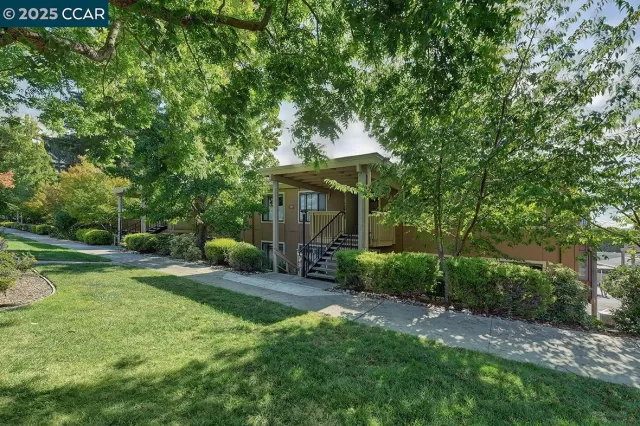 MLS: 41112991 Condo For Sale