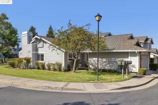 Photo #2: 41112994 Listing