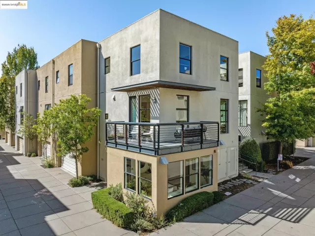 MLS: 41113004 Condo For Sale