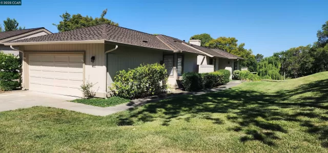 MLS: 41113008 Condo For Sale