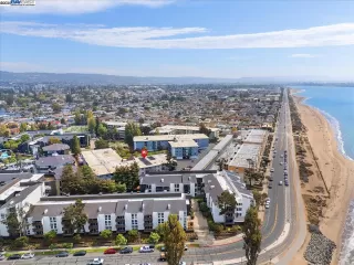 Photo #2: 41113011 Listing