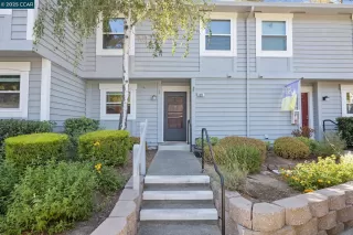 More Details about MLS # 41113071 : 824 CENTER AVE