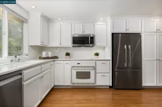 Photo #4: 41113120 Listing 