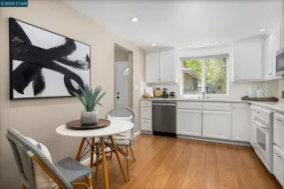 Photo #5: 41113120 Listing 