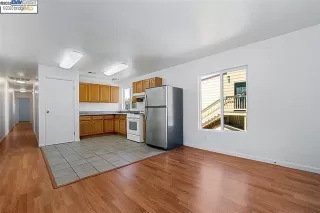 Photo #4: 41113140 Listing 