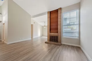 Photo #5: 41113175 Listing 