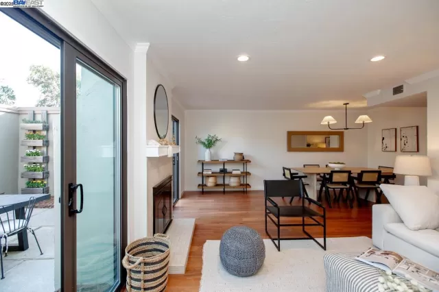 MLS: 41113191 Condo For Sale