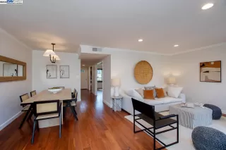 Photo #5: 41113191 Listing 