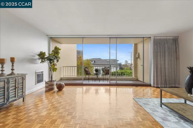 MLS: 41113197 Condo For Sale