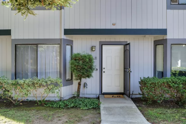 MLS: 41113215 Condo For Sale