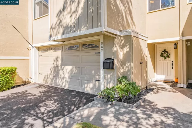 MLS: 41113237 Condo For Sale