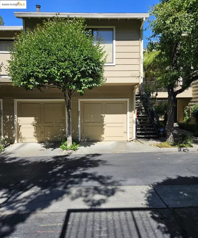 MLS: 41113257 Condo For Sale