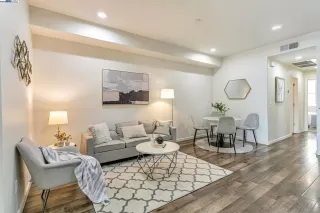 Photo #5: 41113309 Listing