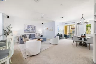 Photo #2: 41113318 Listing