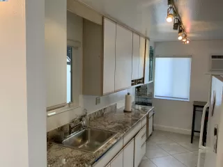 Photo #5: 41113353 Listing