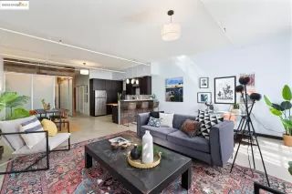 Photo #6: 41113408 Listing