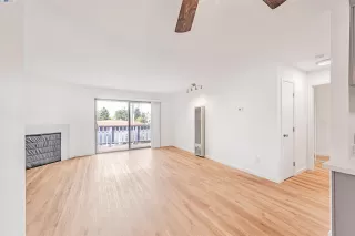 Photo #4: 41113420 Listing