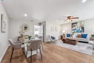 Photo #4: 41113462 Listing 