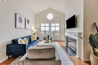 Photo #5: 41113486 Listing