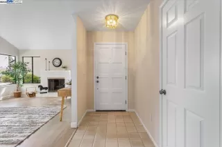 Photo #2: 41113504 Listing