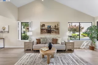 Photo #5: 41113504 Listing