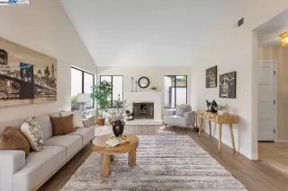 Photo #6: 41113504 Listing