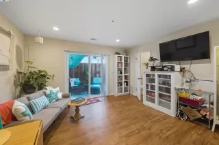 Photo #5: 41113523 Listing 