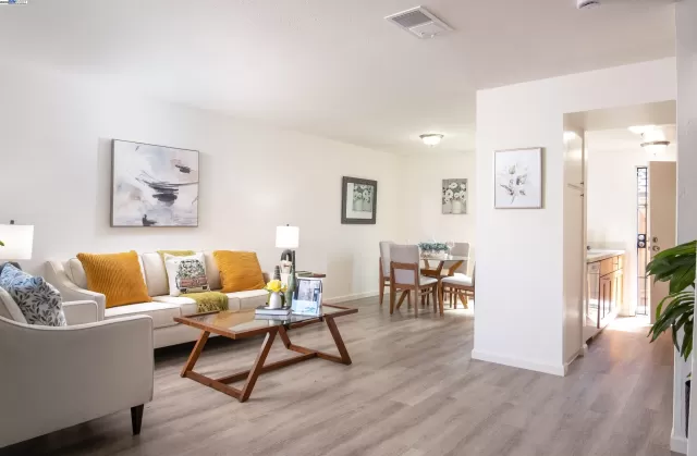 MLS: 41113527 Condo For Sale