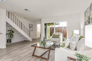 Photo #5: 41113527 Listing 