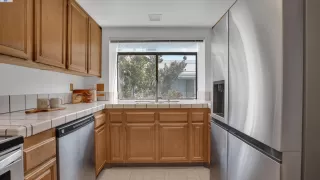 Photo #3: 41113548 Listing