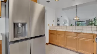 Photo #5: 41113548 Listing