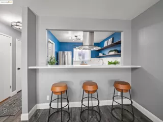 Photo #2: 41113562 Listing 