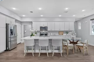 Photo #4: 41113628 Listing 