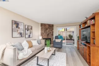 Photo #4: 41113693 Listing