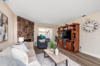 Photo #6: 41113693 Listing