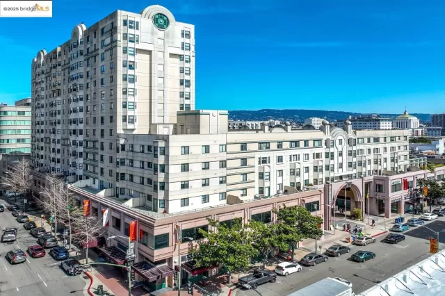 MLS: 41113697 Condo For Sale