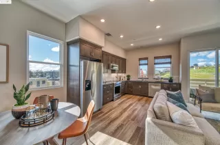 Photo #1: 41113717 Listing 