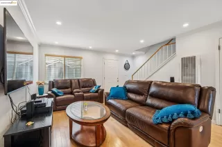 Photo #6: 41113790 Listing