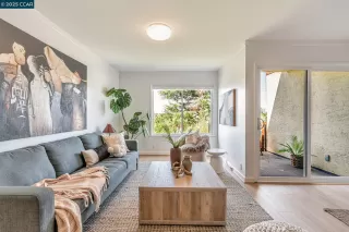 Photo #3: 41113799 Listing