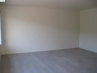 Photo #3: 41113860 Listing