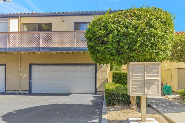 MLS: 41114112 Condo For Sale