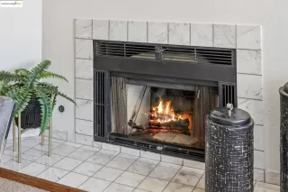 Photo #6: 41114117 Listing