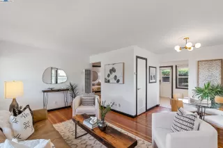 Photo #4: 41114156 Listing 