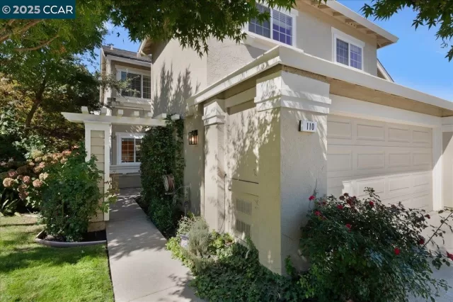 MLS: 41114170 Condo For Sale