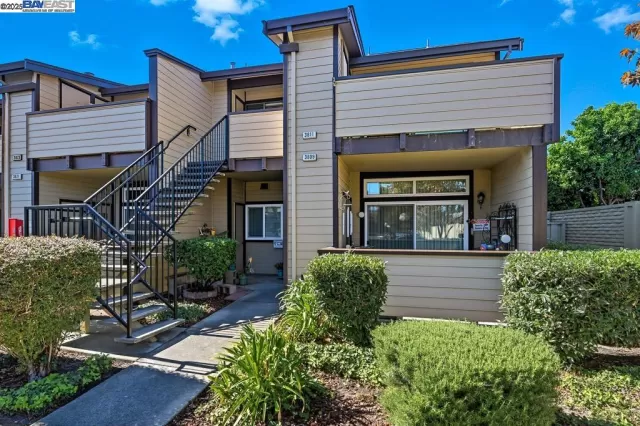 MLS: 41114191 Condo For Sale