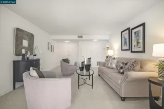 Photo #5: 41114215 Listing