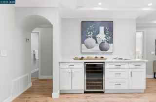 Photo #5: 41114244 Listing