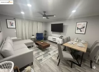 Photo #2: 41114253 Listing 