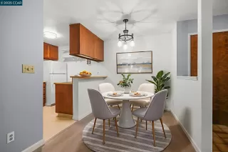 Photo #2: 41114271 Listing