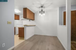 Photo #3: 41114271 Listing